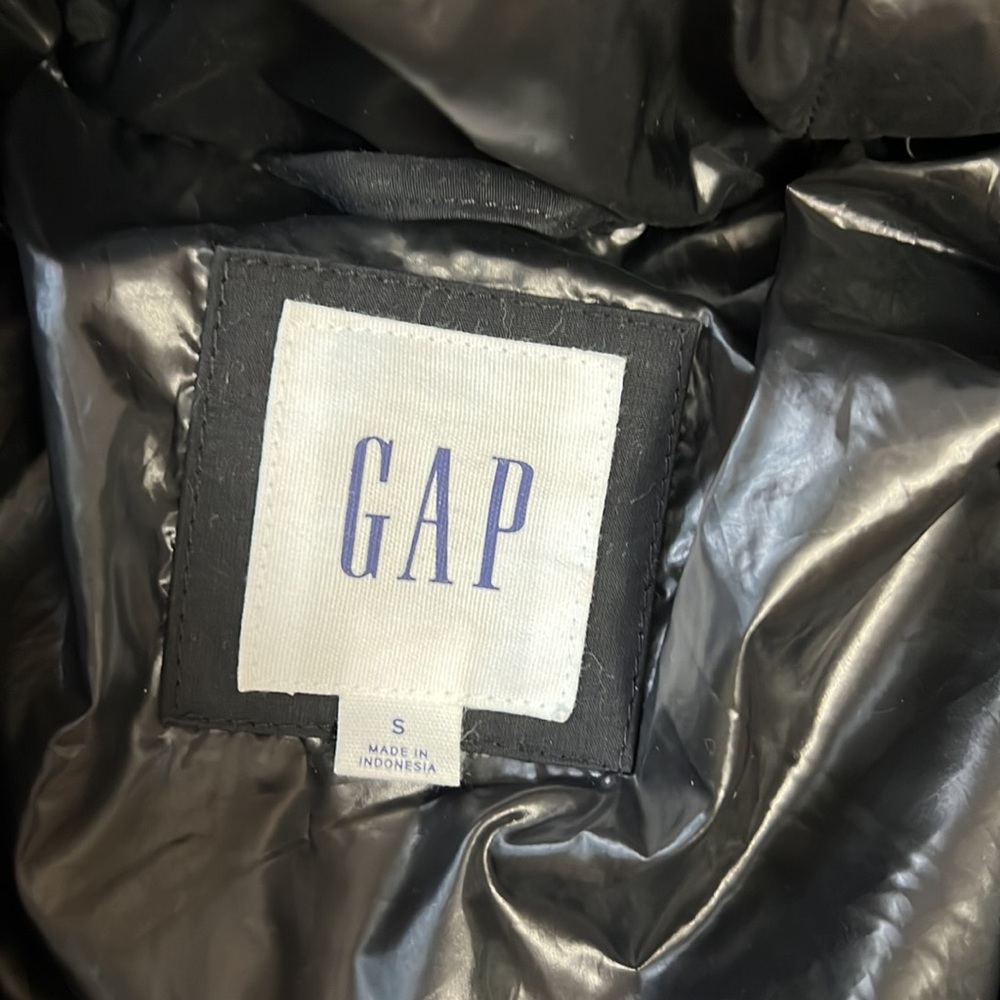 Gap Man’s Winter Jacket - image 3